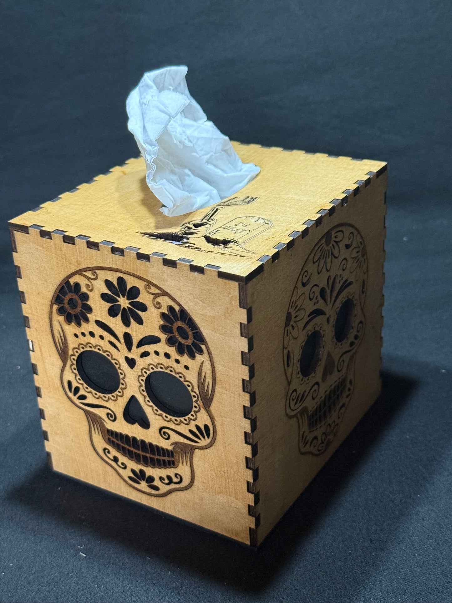 Skull design Tissue Box